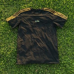 ADIDAS x IVY PARK T-SHIRT